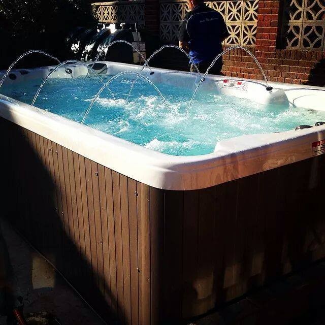 Бассейн СПА с противотоком Vita Spa Swim Spa XB 4